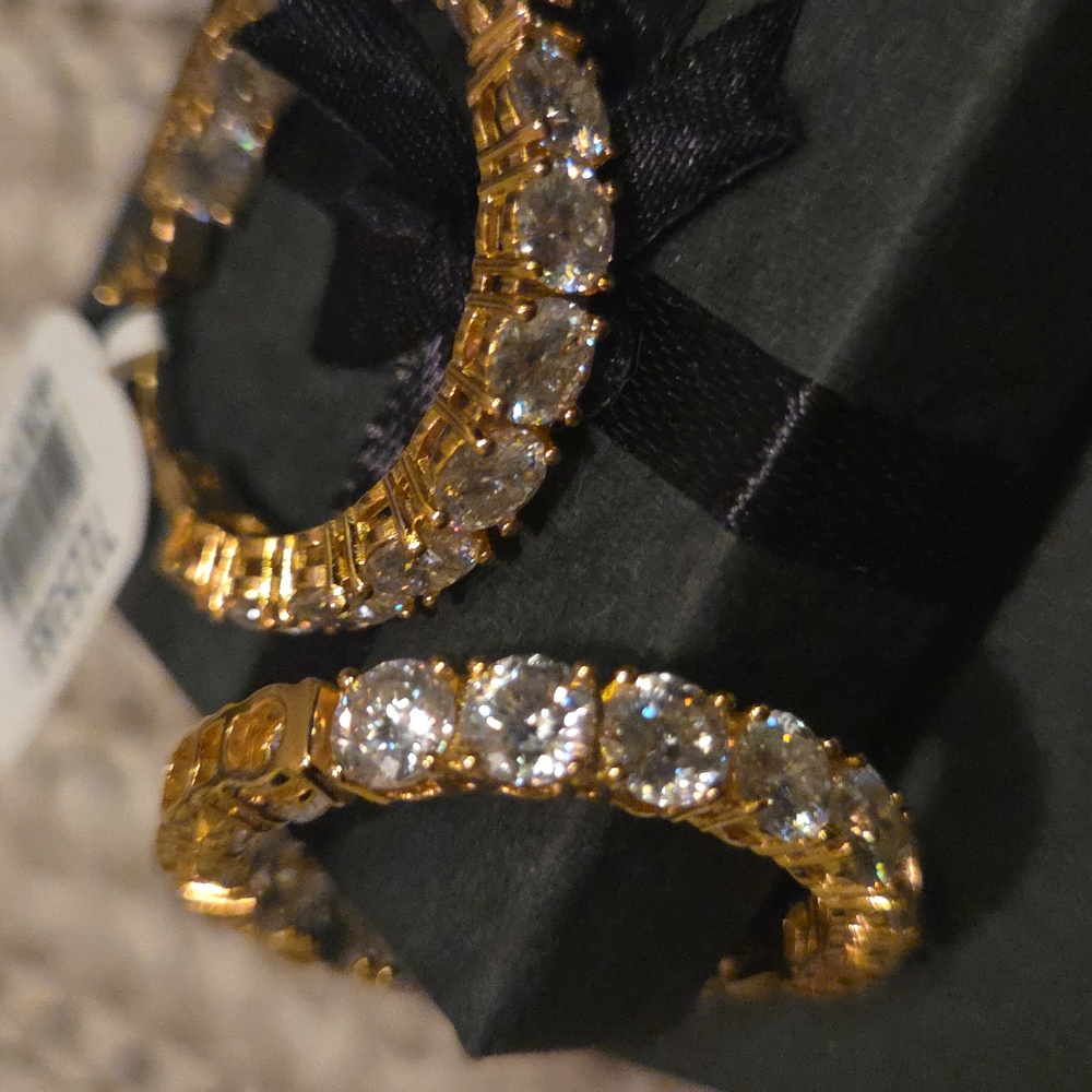 White Moissanite hoop earrings in 18k gold over sterling silver. NEW. - Picture 6 of 8